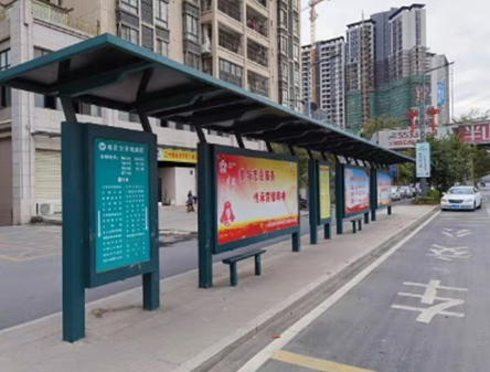 1652080017326402.jpg 公交站臺(tái).jpg